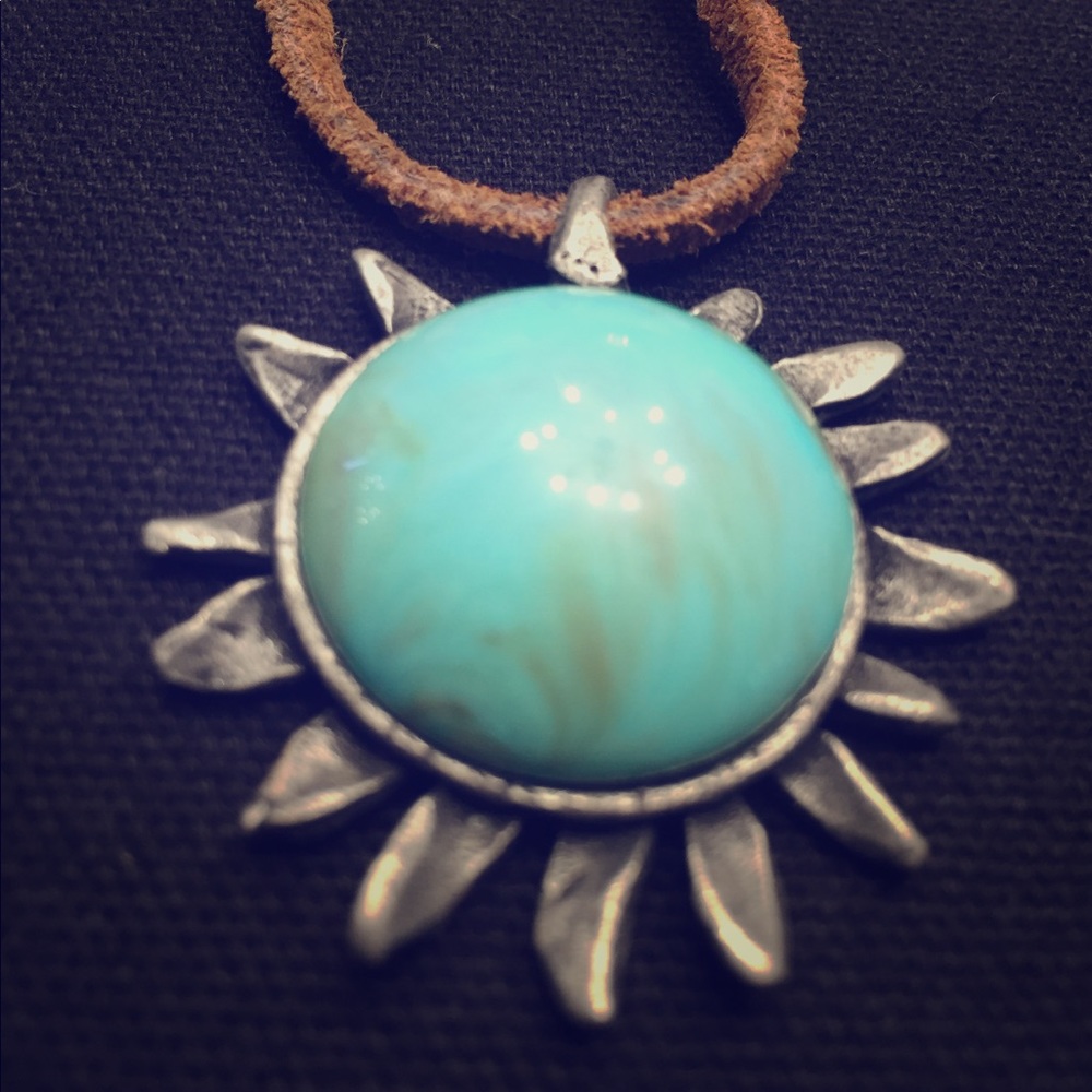 Sun pendant necklace